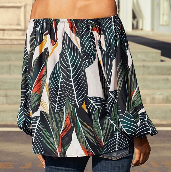 ⭐HP⭐ Botanical Leaf Print Off The Shoulder Blouse - Picture 2 of 10